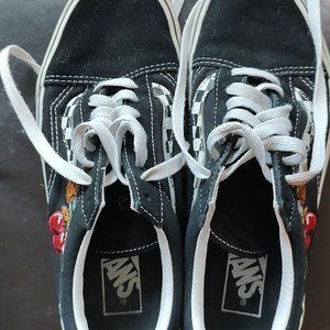 Vans Old Skool shoes, embroidered flowers, Women's 9